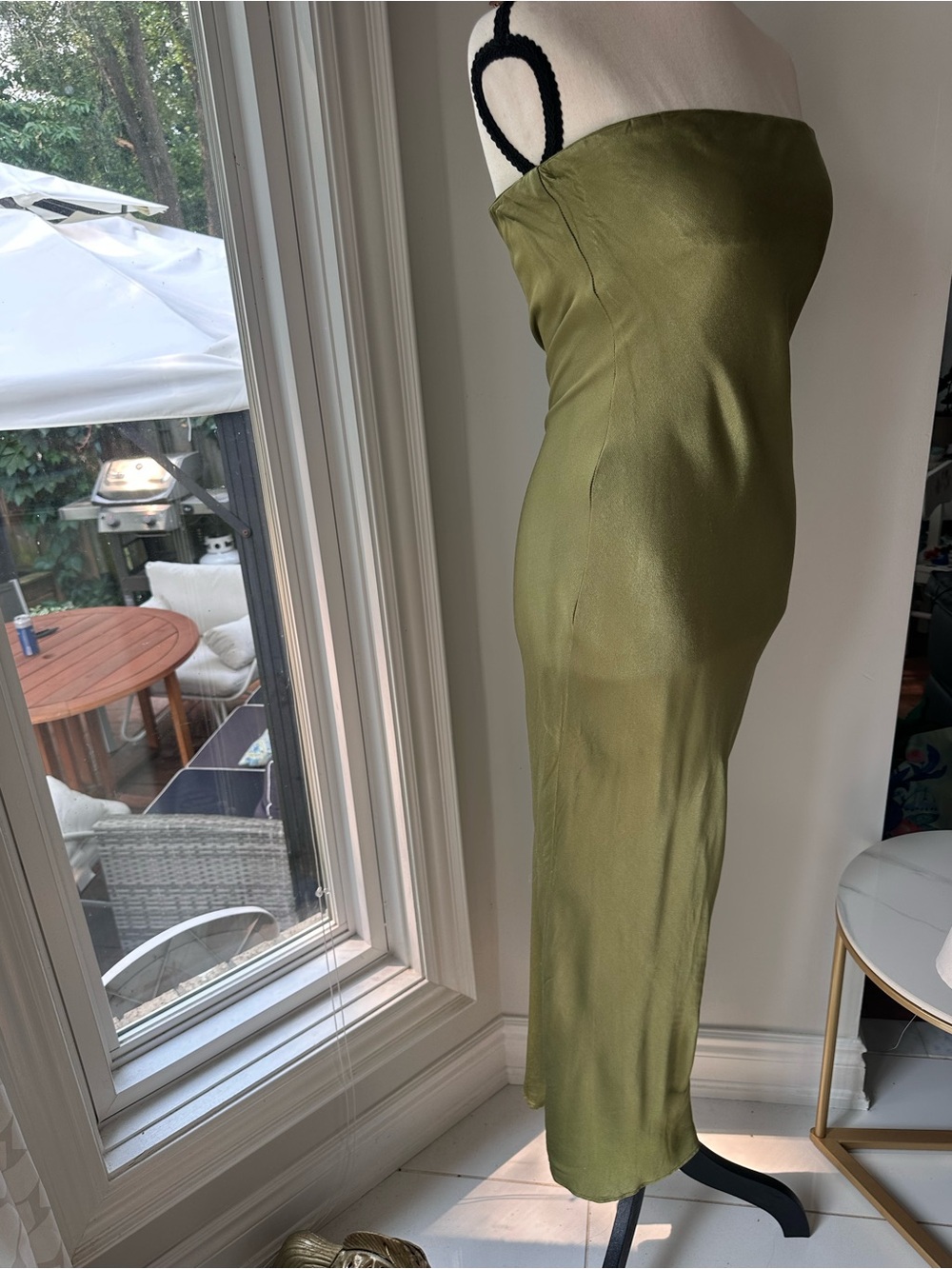 SNDYS. x REVOLVE Chartreuse Green Strapless Satin Column Shift Sheath Dress Sz 6 - Picture 7 of 11